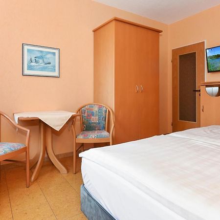 Hotel-Pension Altes Siel เบนซาซิเออ ภายนอก รูปภาพ