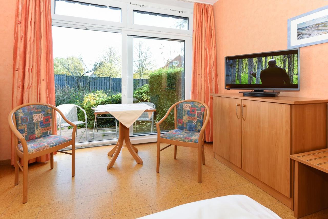 Hotel-Pension Altes Siel เบนซาซิเออ ภายนอก รูปภาพ