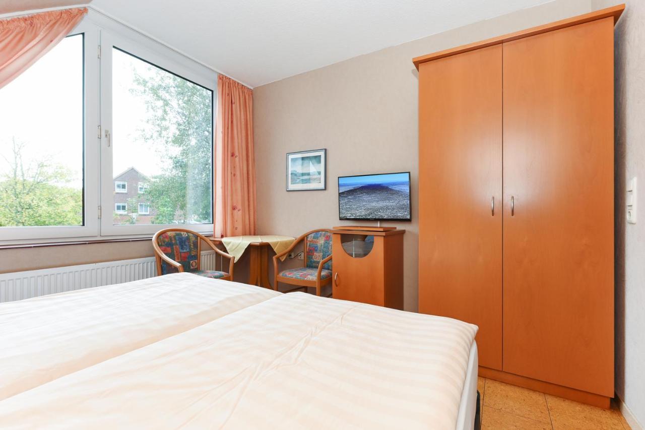 Hotel-Pension Altes Siel เบนซาซิเออ ภายนอก รูปภาพ
